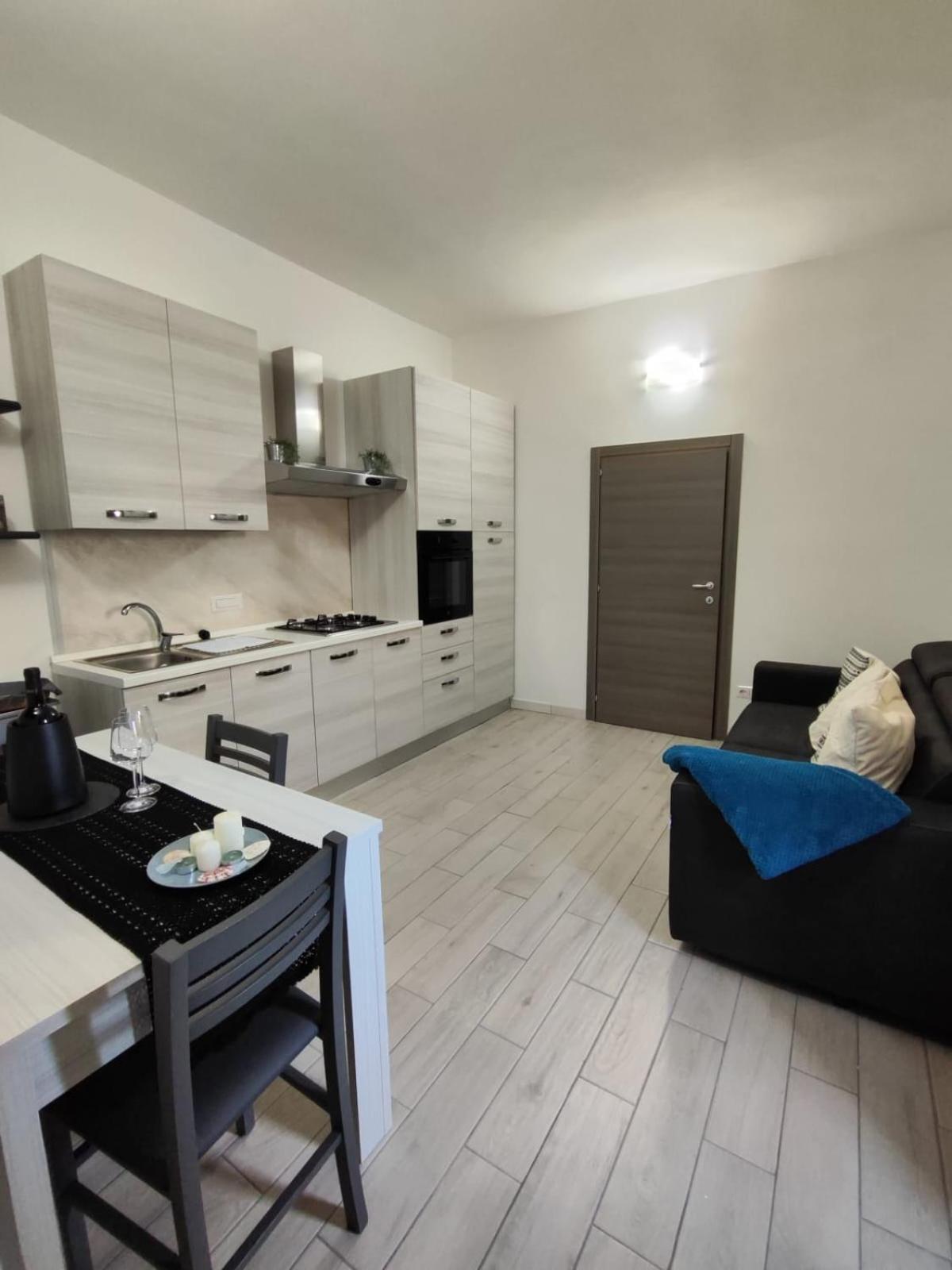 Casa Vacanze Con Giardino I Girasoli - Cin It 09006 - 9 C 2000 R4042- Sorso Exterior photo